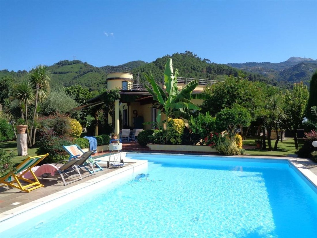 Villa in Cervara - Turano - Quercia, Massa, Italy 1 - 15095855