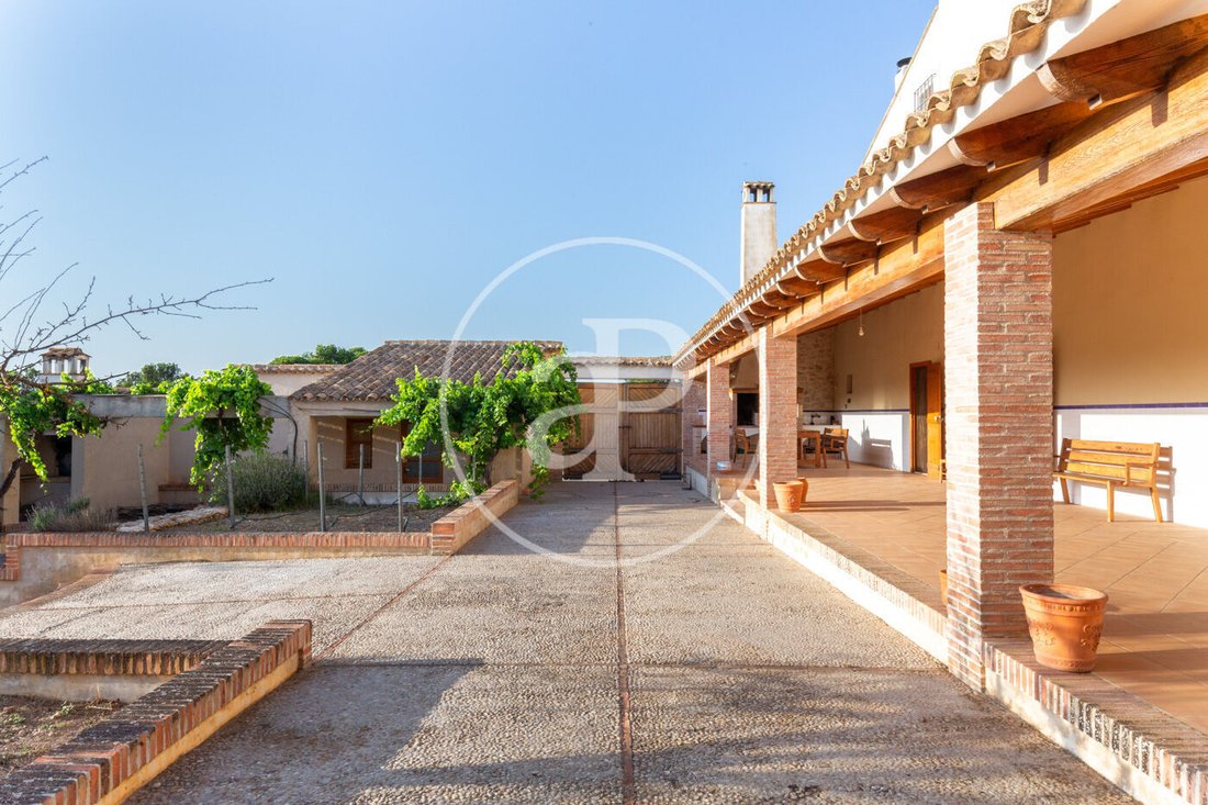 Country House in Utiel, Valencian Community, Spain 1 - 15095329