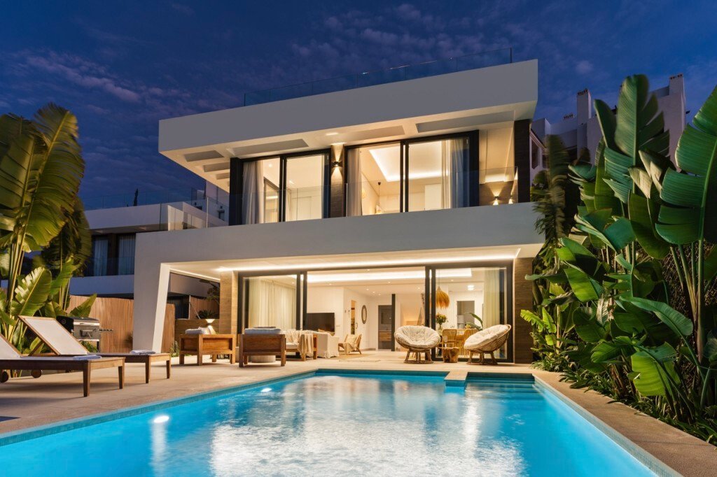 Villa in Estepona, Andalusia, Spain 2 - 15095970
