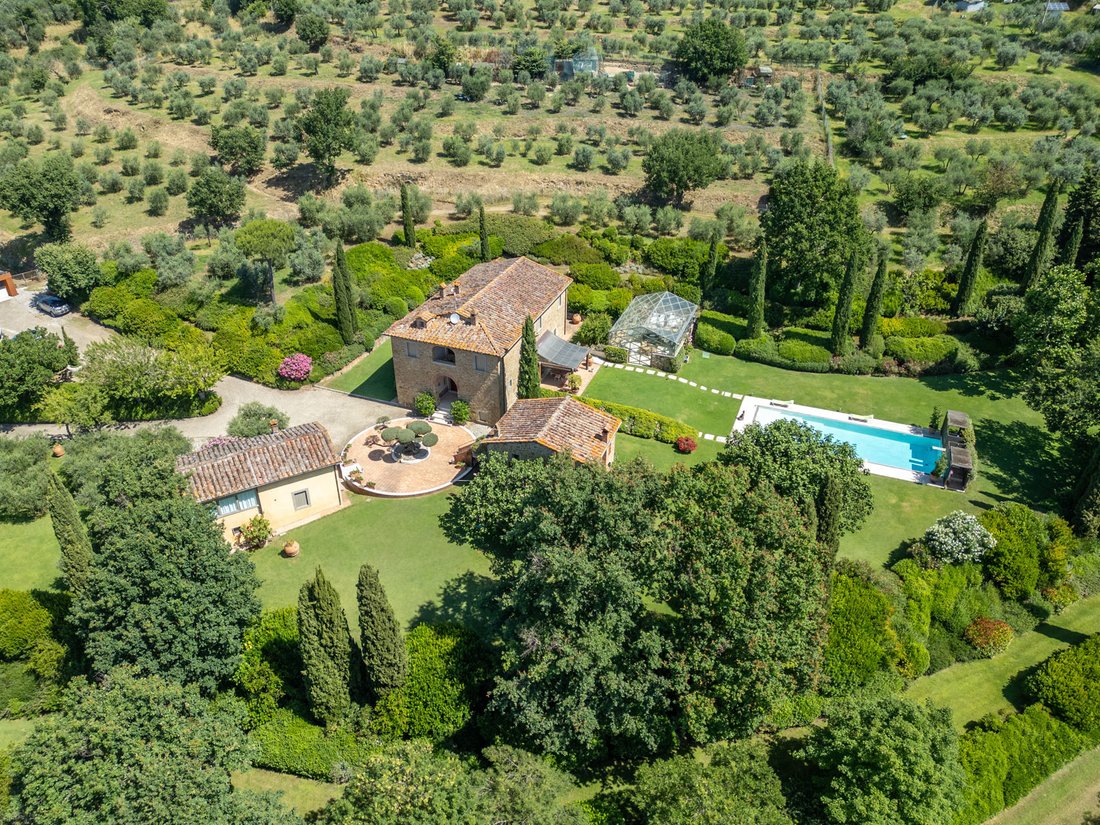 Estate in Center, Arezzo, Tuscany 2 - 15095491