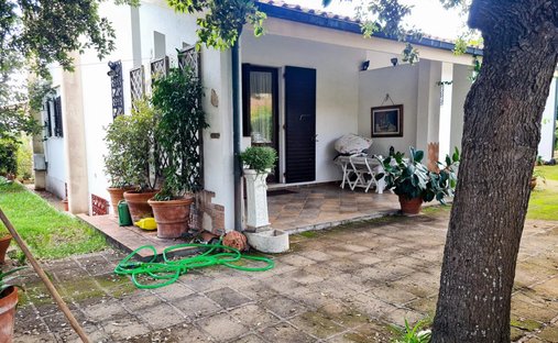 Apartment in New Zone, Piombino, Tuscany 1