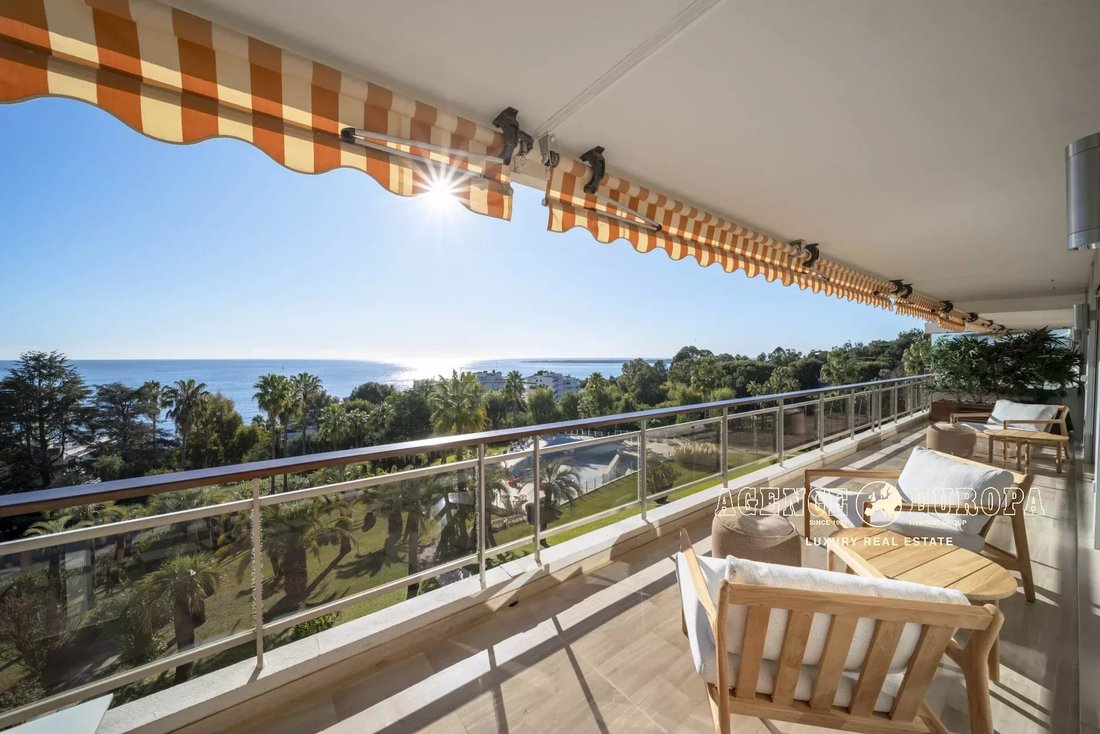 Apartment in La Maure-Super Cannes, Vallauris, France 1 - 15095933