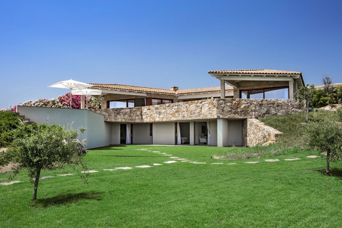 Villa à Lu Fraili di Sotto, Sardaigne, Italie 2 - 13248262