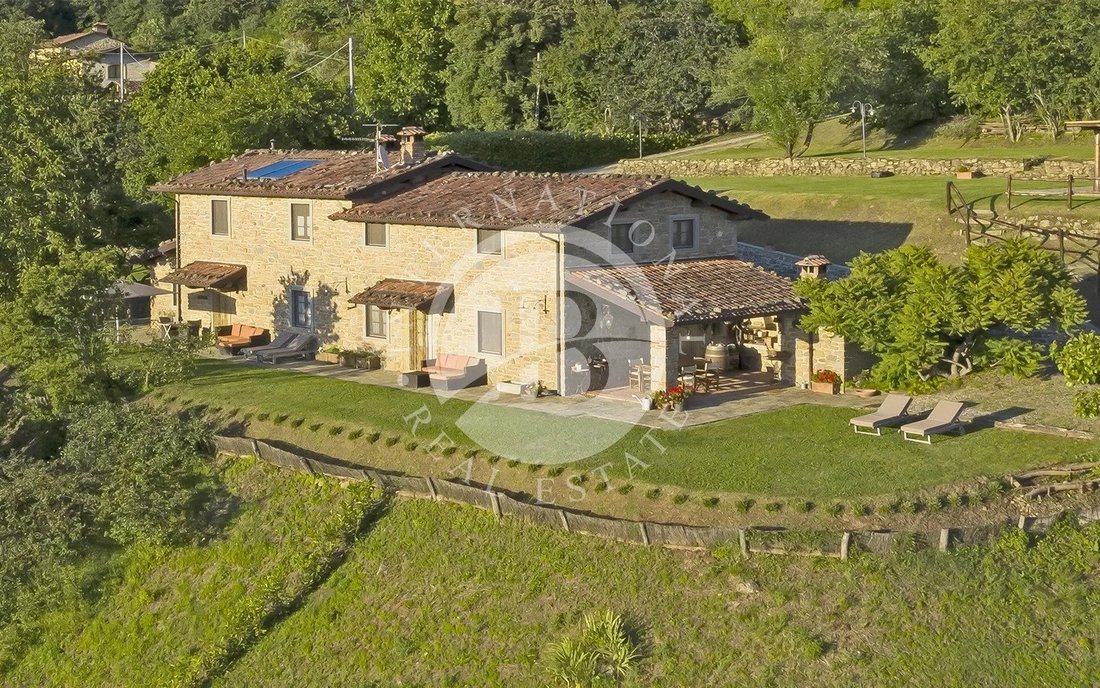 Villa in Castelnuovo di Garfagnana, Tuscany, Italy 2 - 13996882