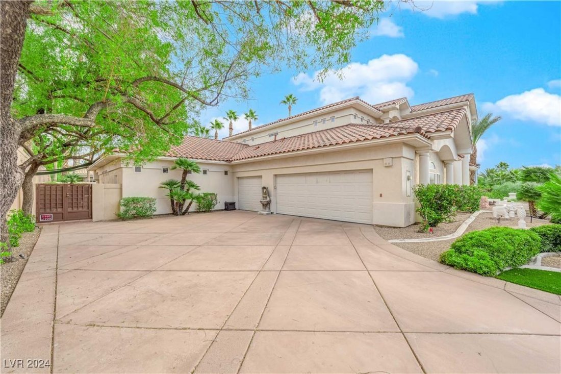 House in Las Vegas, Nevada, United States 4 - 15095829