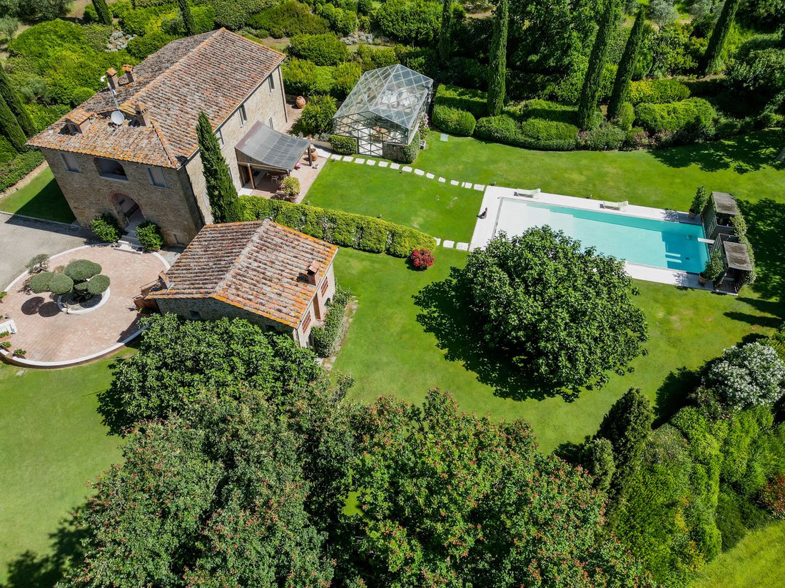 Estate in Center, Arezzo, Tuscany 1 - 15095491
