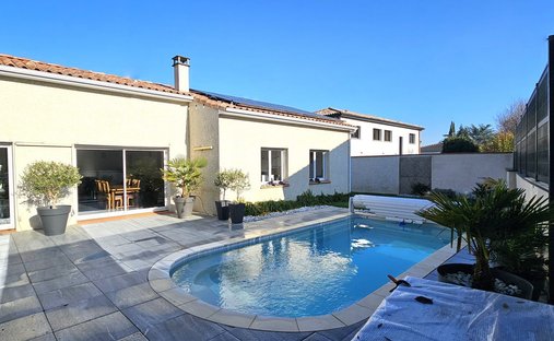 House in Cammas-Querqueille, Saint-Orens-de-Gameville, France 1