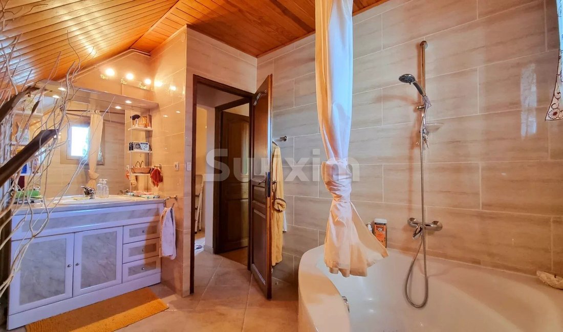 House in Vétraz-Monthoux, Auvergne-Rhône-Alpes, France 5 - 14321632