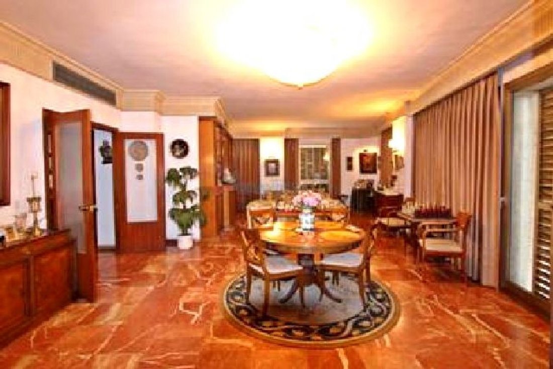 Apartment in Casco Antiguo, Seville, Spain 2 - 15106522