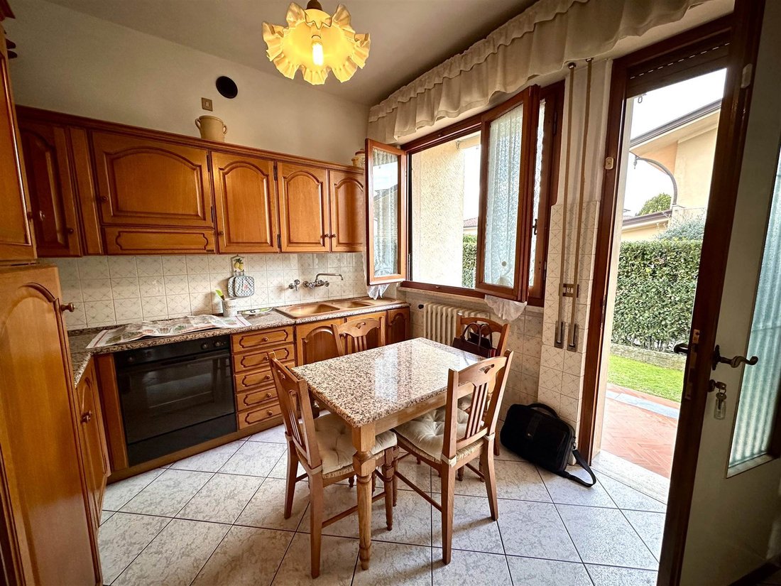 Villa in Pietrasanta, Tuscany, Italy 5 - 15112208