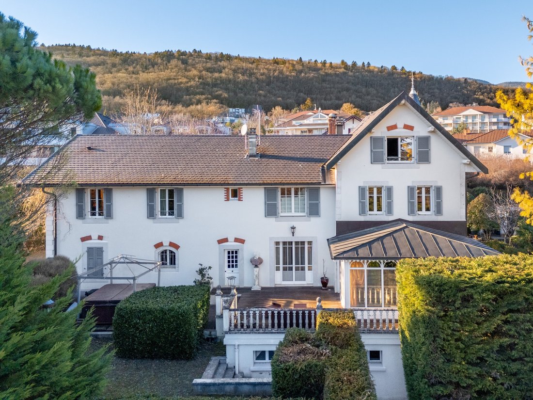 House in Divonne-les-Bains, Auvergne-Rhône-Alpes, France 1 - 12261876