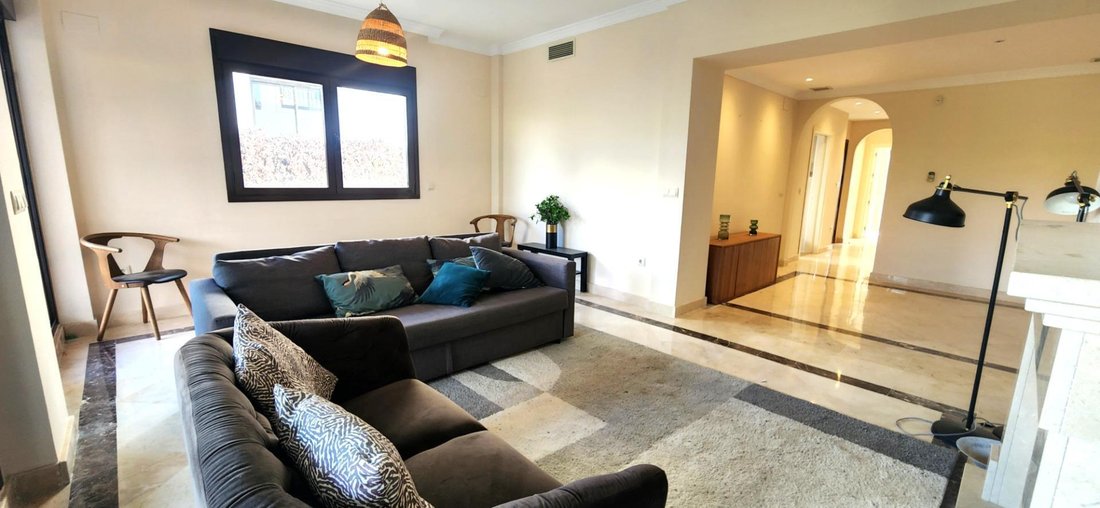 Villa in Estepona, Andalusia, Spain 1 - 11877093