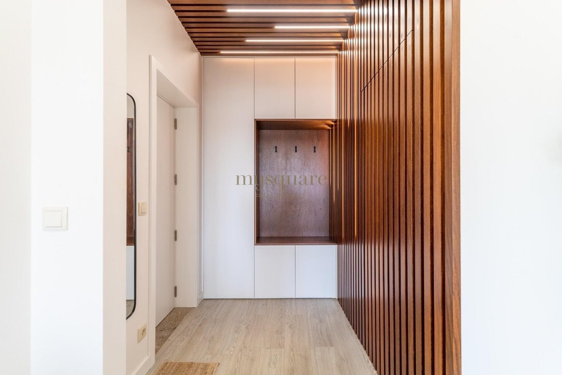 Apartment in Cedofeita, Santo Ildefonso, Se, Miragaia, Sao Nicolau e Vitoria, Porto District, Portugal 5 - 15098390