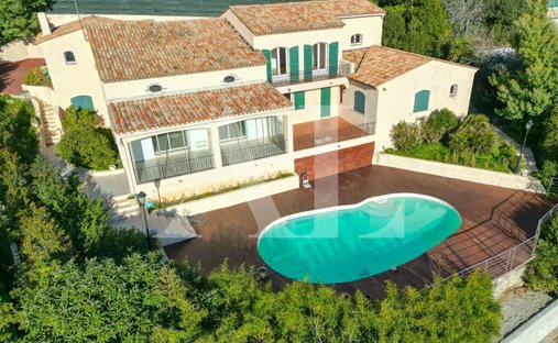 Villa in Riquebonne-Ferratone-Pizou, Vallauris, France 1