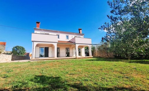 House in Dobrinj, Primorje-Gorski Kotar County, Croatia 1