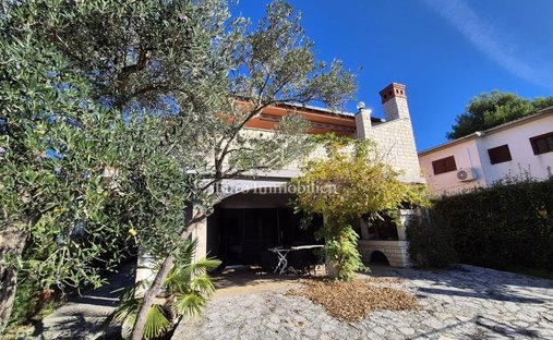 House in Krk, Primorje-Gorski Kotar County, Croatia 1
