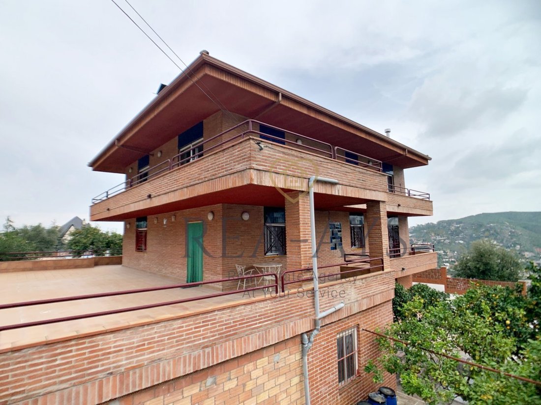 Villa in Vallirana, Catalonia, Spain 3 - 15099990