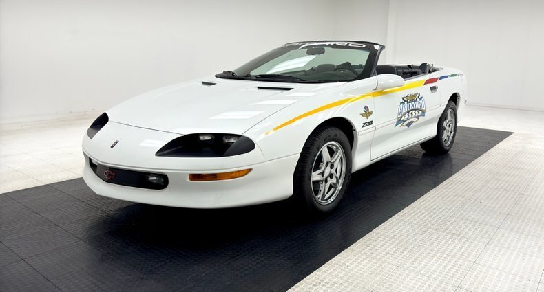 Cabriolet in Morgantown, United States 2 - 13482733