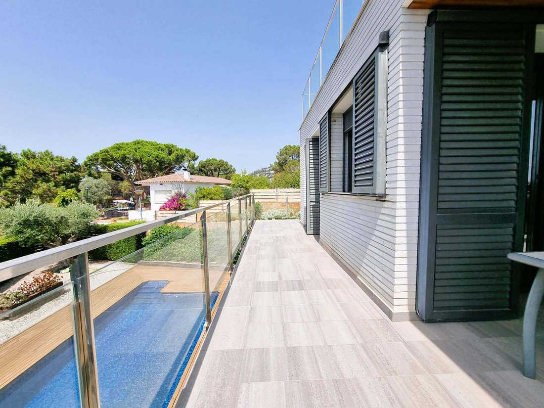Villa in Lloret de Mar, Catalonia, Spain 3 - 15101760
