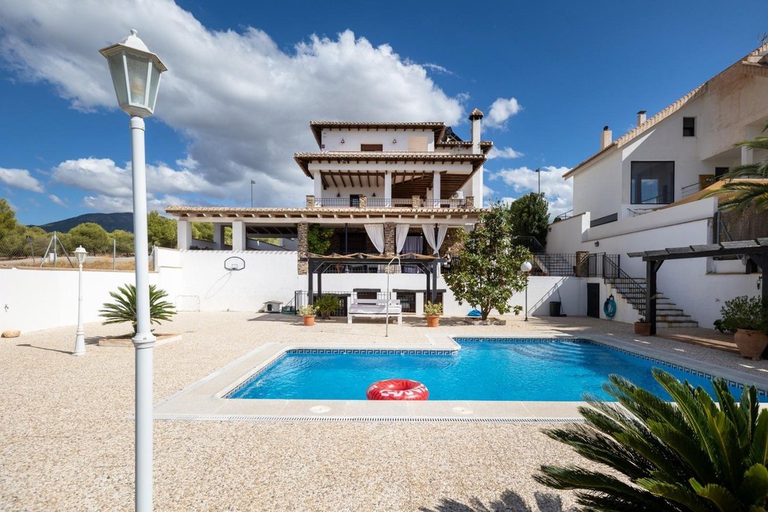 Villa in La Zubia, Andalusia, Spain 1 - 15107121