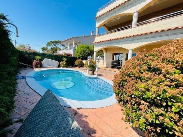 Villa in Tordera, Katalonien, Spanien 2 - 15101338