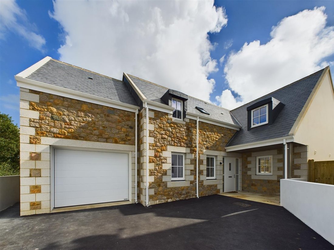 House in Jersey, St Lawrence, Jersey 1 - 15100471
