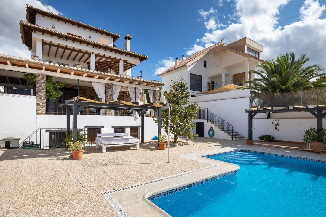 Villa in La Zubia, Andalusia, Spain 2 - 15107121