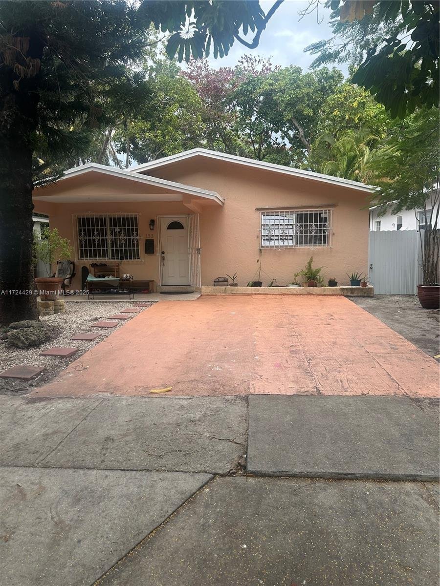 House in Miami, Florida, United States 2 - 15102419