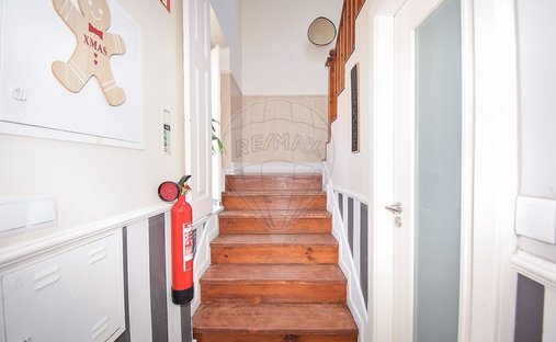 House in Venteira, Lisbon, Portugal 1