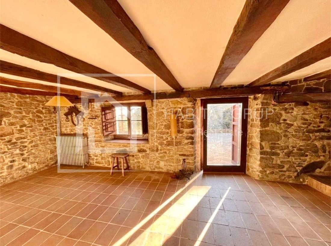 Chalet in Canet d'Adri, Catalonia, Spain 3 - 15112643