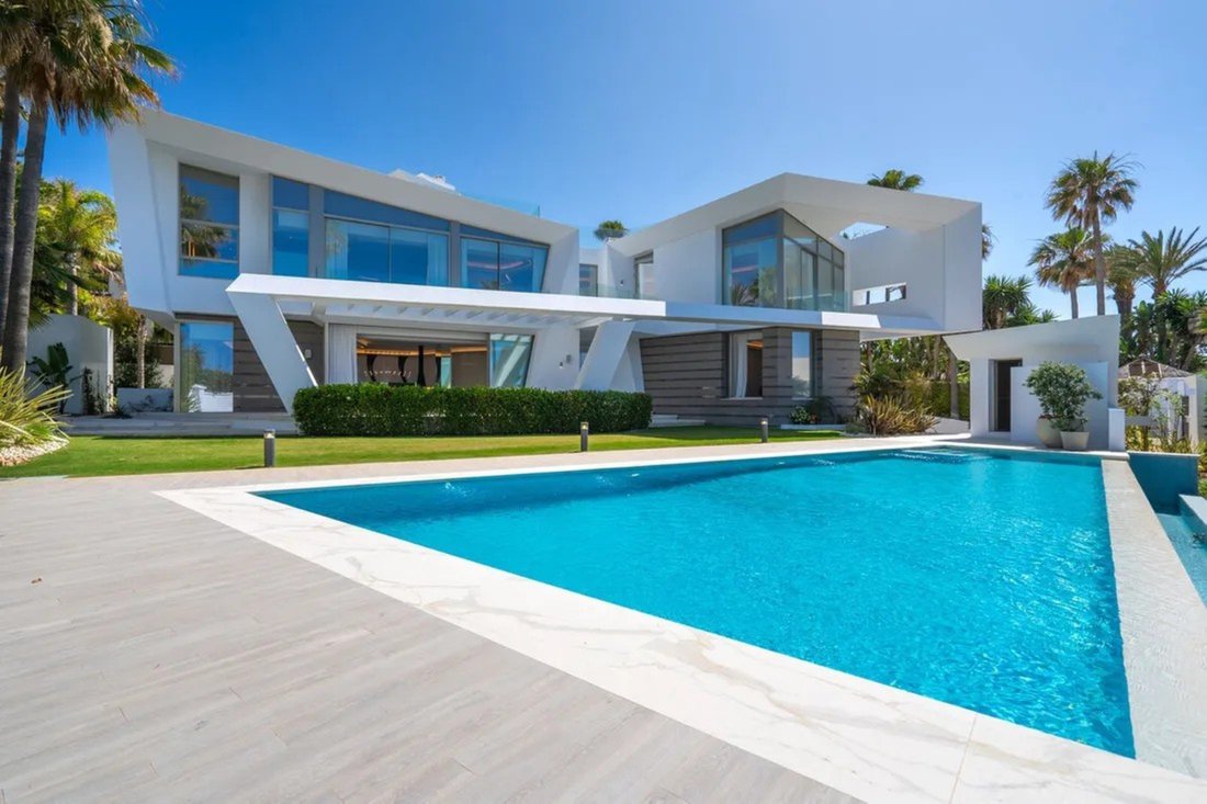 Villa in Marbella, Andalusia, Spain 3 - 14982458