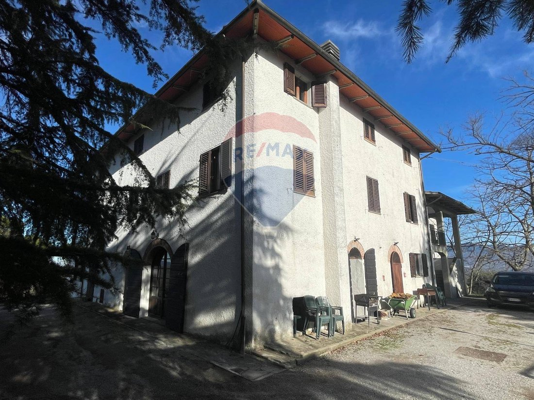 Farm Ranch in San Giovanni Valdarno, Tuscany, Italy 2 - 15096671