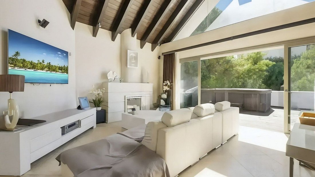 Penthouse in Cancelada, Estepona, Andalusia 4 - 15096159