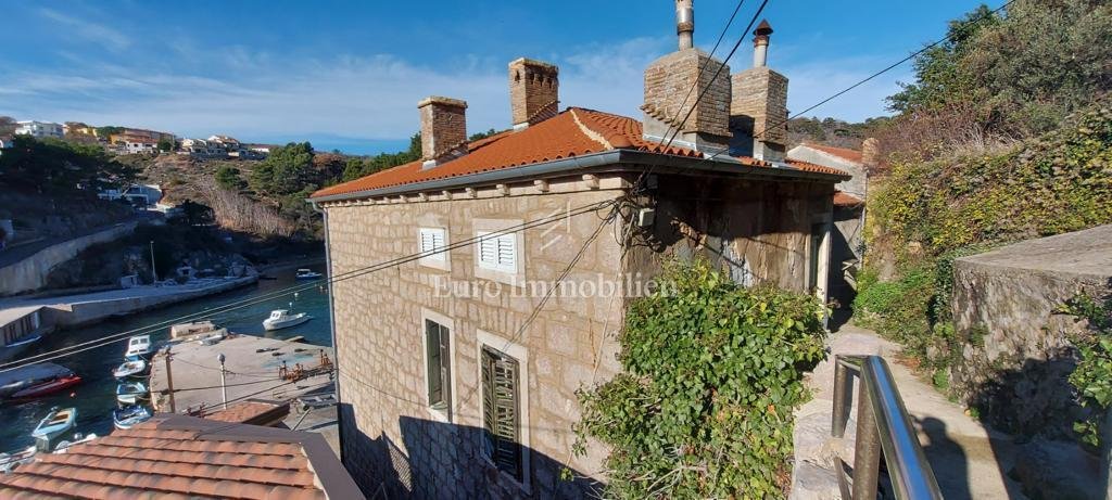 House in Vrbnik, Primorje-Gorski Kotar County, Croatia 4 - 15103253