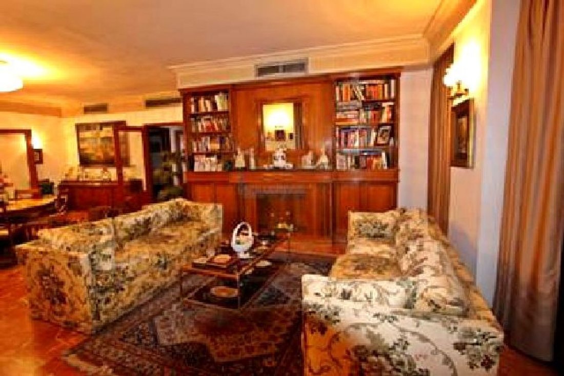 Apartment in Casco Antiguo, Seville, Spain 4 - 15106522