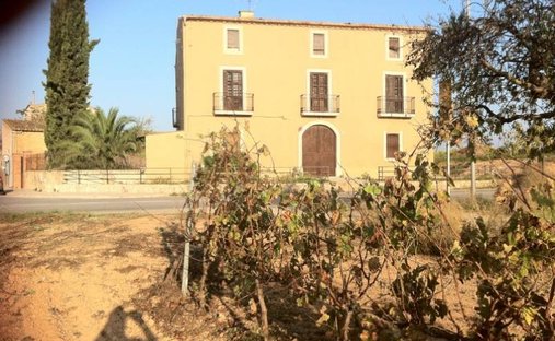 Casa de Campo en Sant Cugat Sesgarrigues, Cataluña, España 1