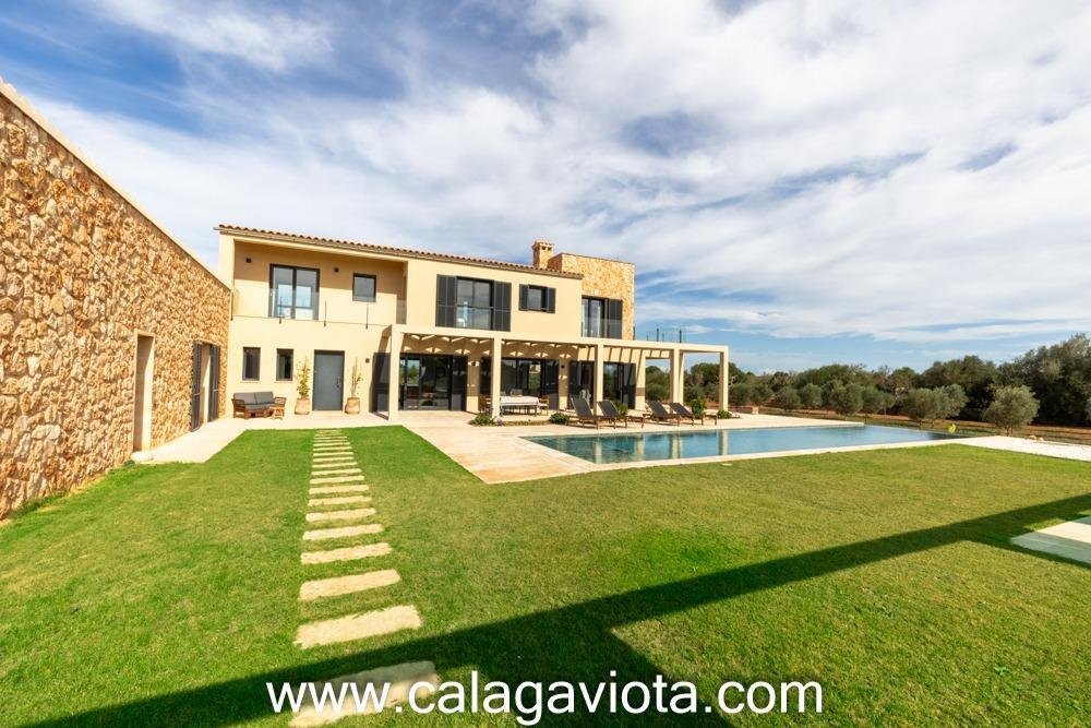 Villa in ses Salines, Balearic Islands, Spain 4 - 15100443
