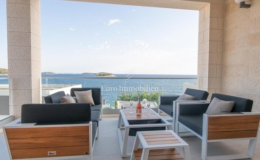 Haus in Rogoznica, Gespanschaft Šibenik-Knin, Kroatien 1