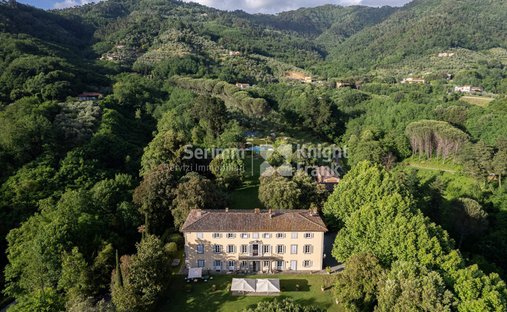 Villa a Lucca, Toscana, Italia 1