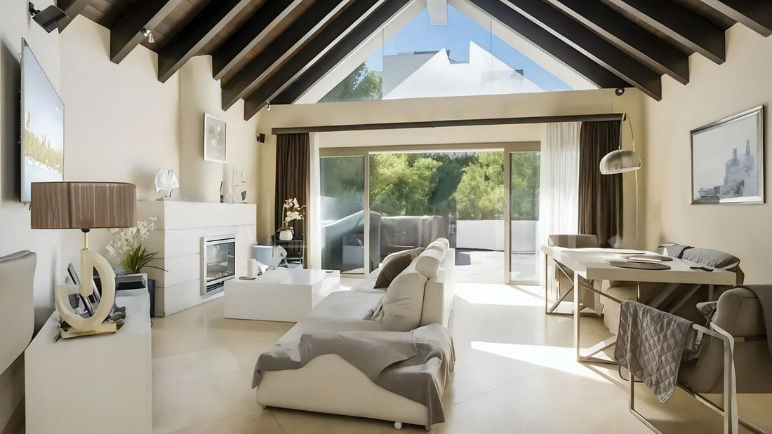 Penthouse in Cancelada, Estepona, Andalusia 3 - 15096159