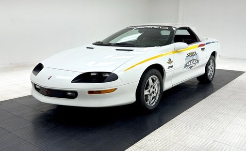 385 Original Miles/#5 Festival Car/5.7 Liter EFI V8/4-Speed Automatic in Morgantown, United States 1