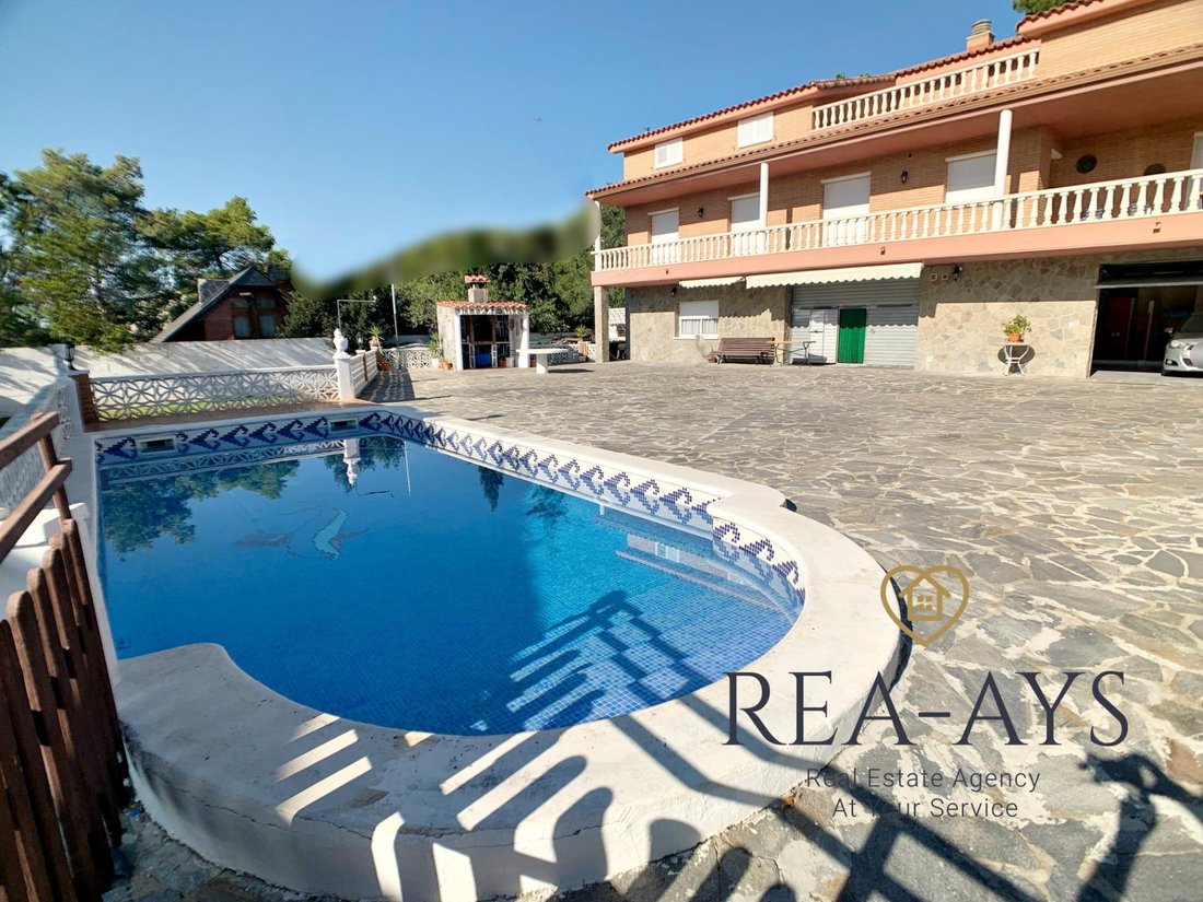 Villa in Vallirana, Catalonia, Spain 1 - 15100016