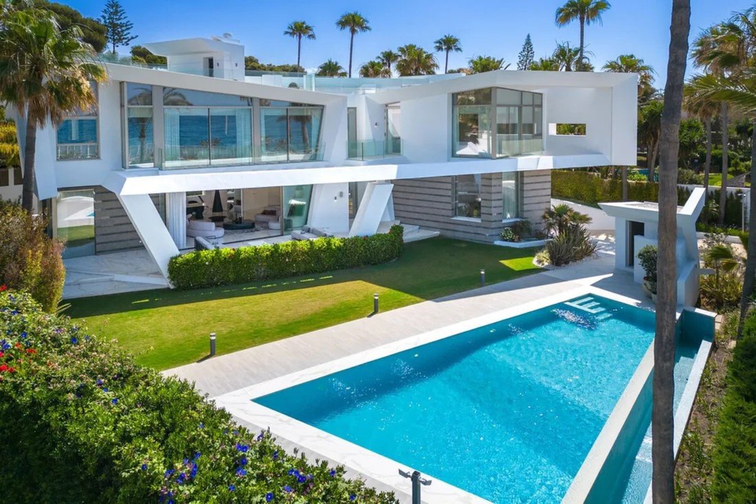 Villa in Marbella, Andalusia, Spain 1 - 14982458