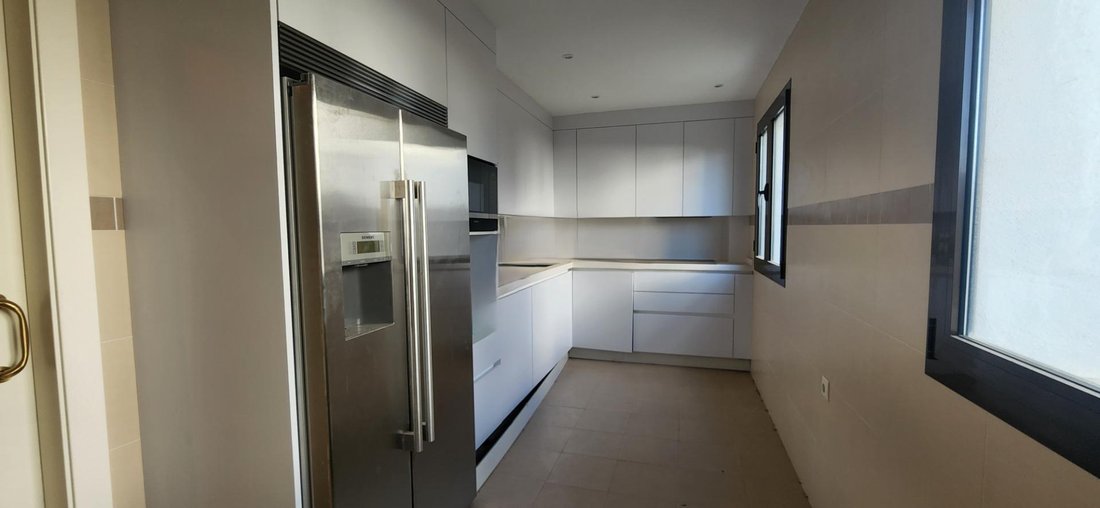 Villa in Estepona, Andalusia, Spain 5 - 11877093