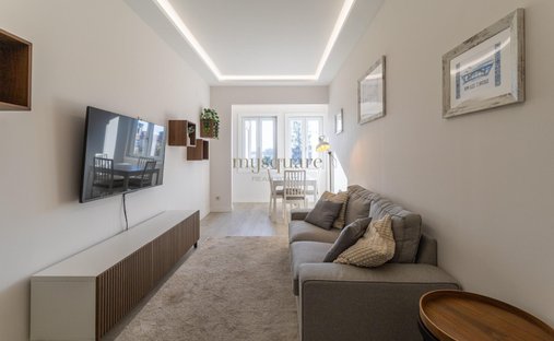 Apartment in Cedofeita, Santo Ildefonso, Se, Miragaia, Sao Nicolau e Vitoria, Porto District, Portugal 1