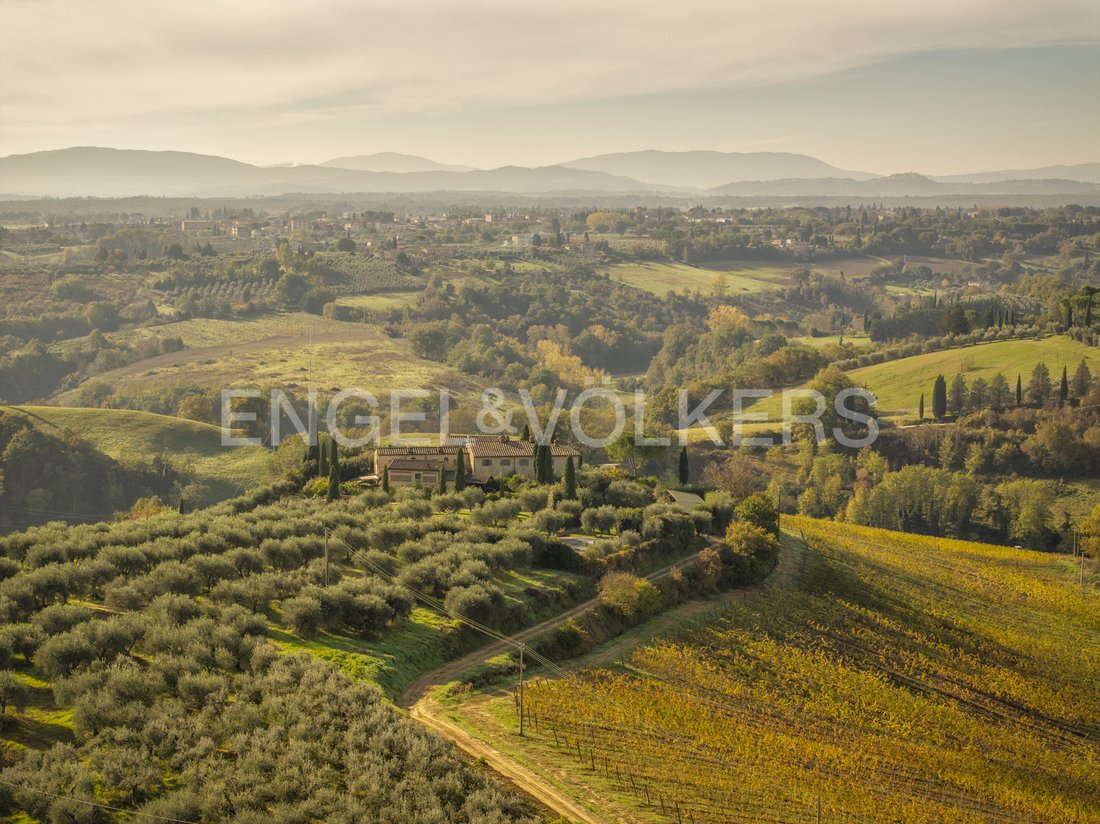 Estate in Poggibonsi, Tuscany, Italy 3 - 15096624
