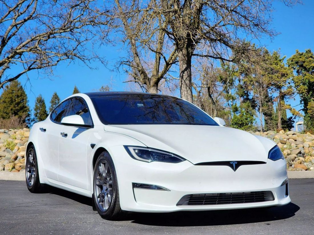 Sedan in Roseville, CA, United States 3 - 15097515