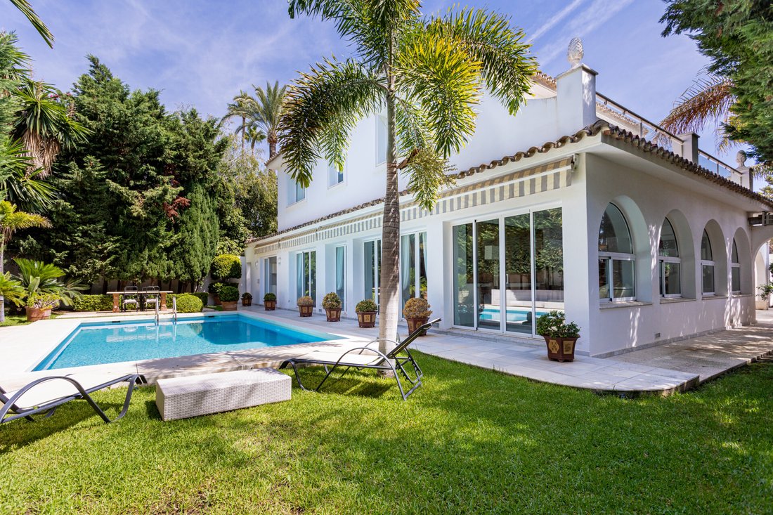 Villa in Marbella, Andalusia, Spain 1 - 15101181