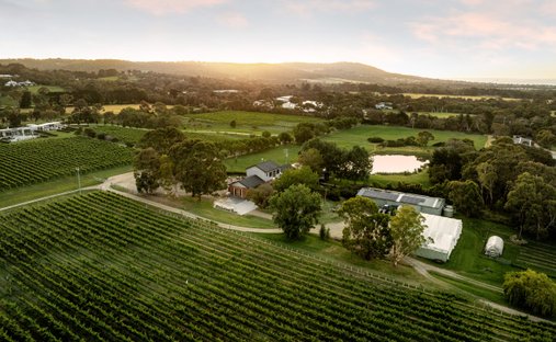 Tenuta a Dromana, Victoria, Australia 1