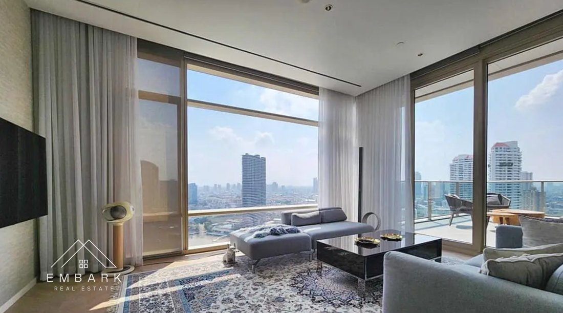 Luxury Riverfront Penthouse at Four Seasons Private Residences